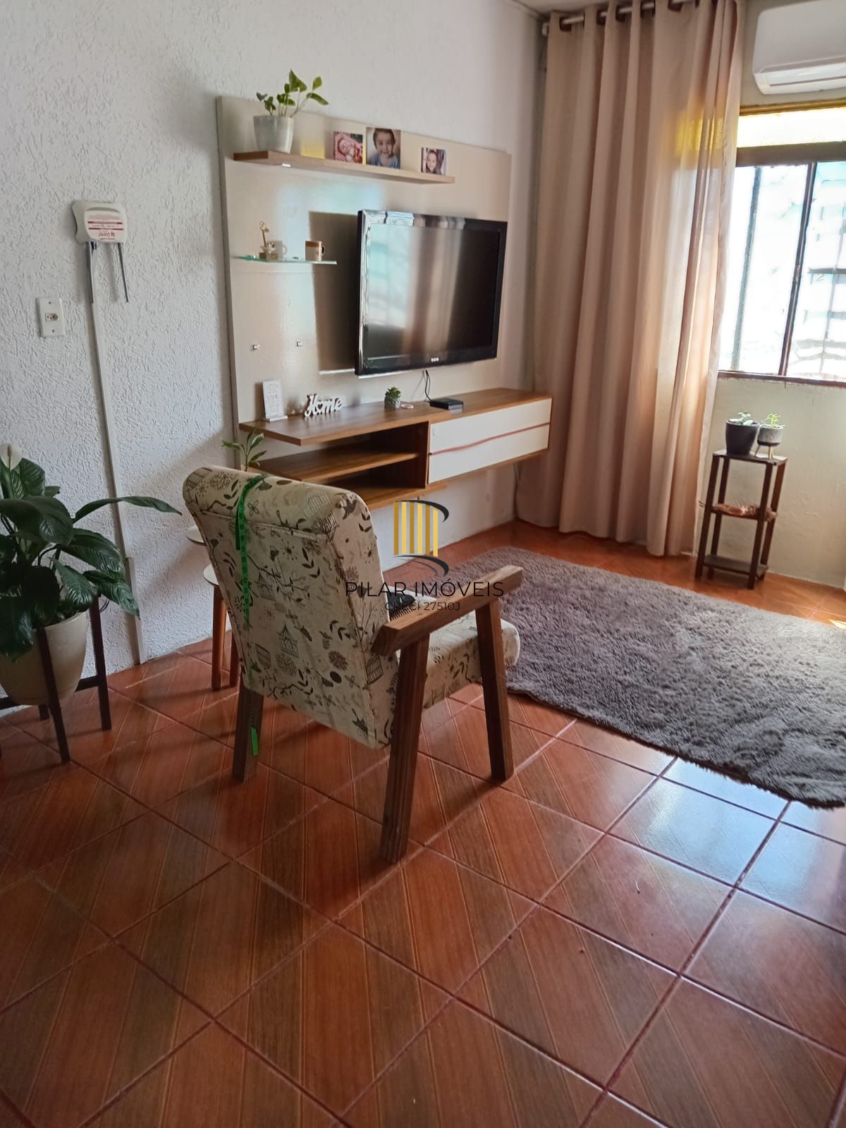 Casa 4 dormitórios no bairro Restinga