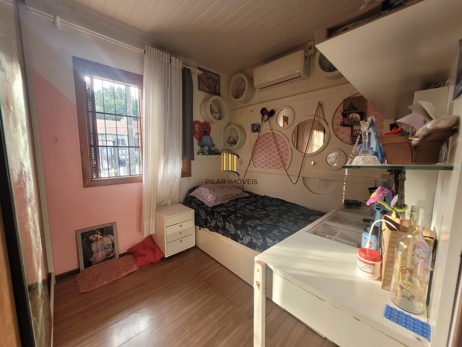 Casa 2 dormitórios no bairro Hípica