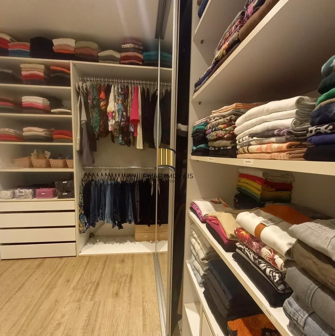 Casa de Condomínio 3 dormitórios no bairro Vila Nova