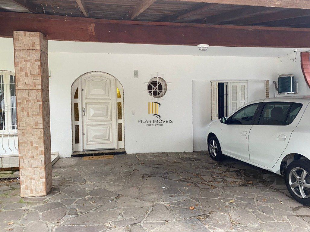 Casa 3 Dormitório(s) Bairro Cavalhada