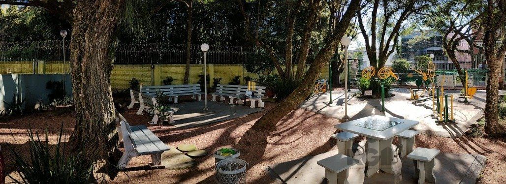 Apartamento 2 Dormitório(s) Bairro Cristal