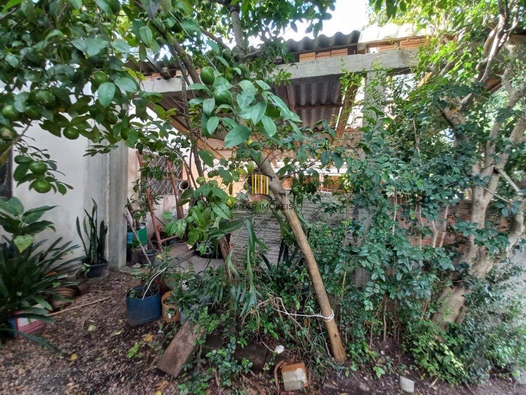 Casa para Venda - 40m², 1 dormitório, 1 vaga - Hípica