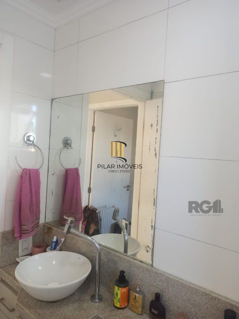 Apartamento 2 dormitórios no bairro Cavalhada