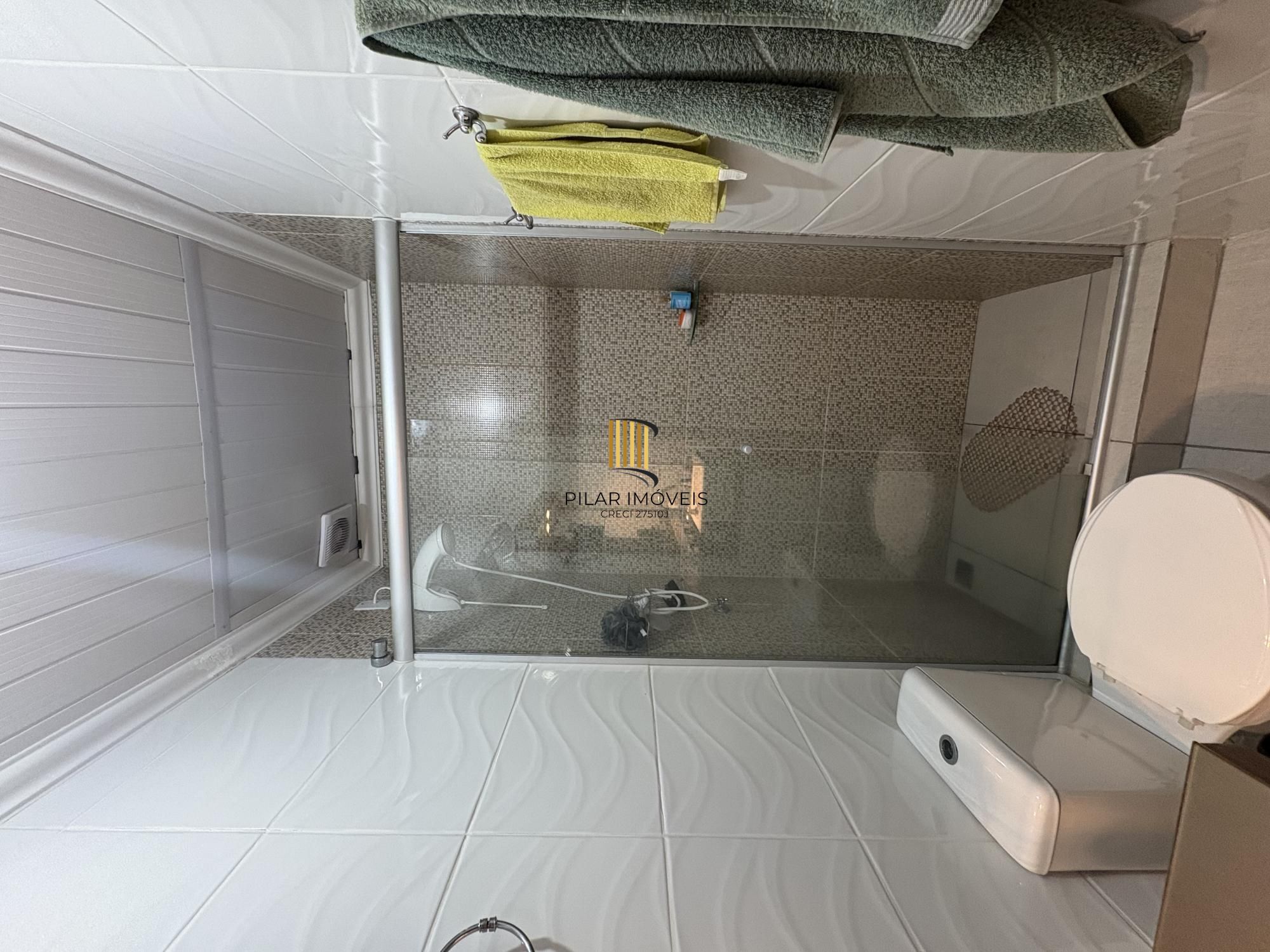 Sobrado 2 dormitórios no bairro Belém Novo