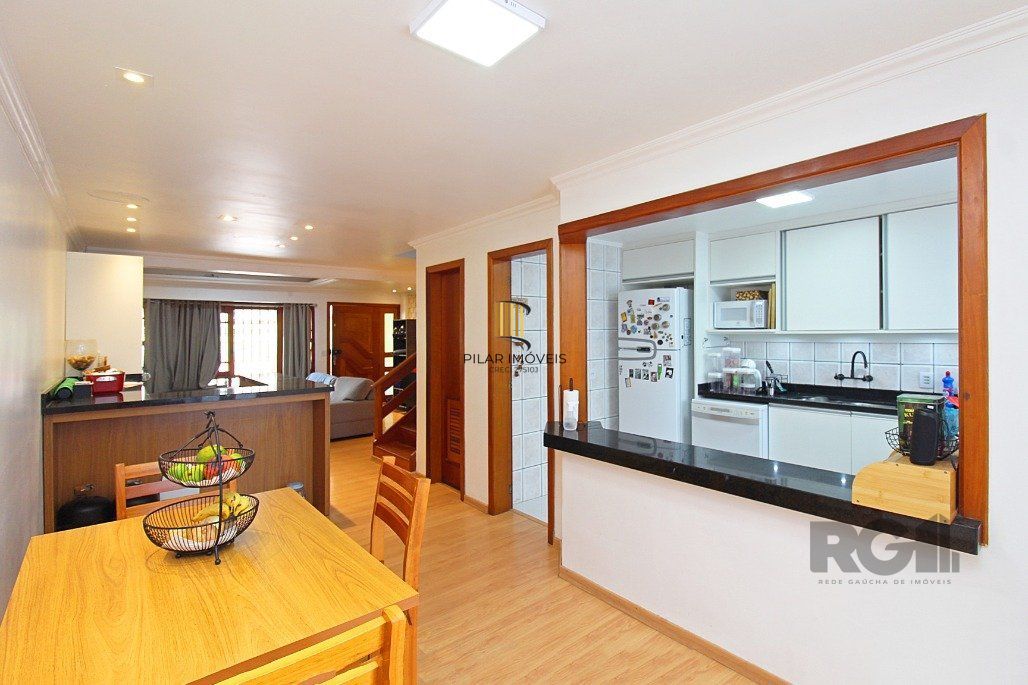 Sobrado para Venda - 218m², 4 dormitórios, sendo 3 suites, 2 vagas - Ipanema