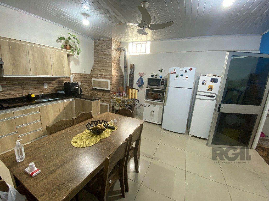 Casa 2 Dormitório(s) Bairro Restinga