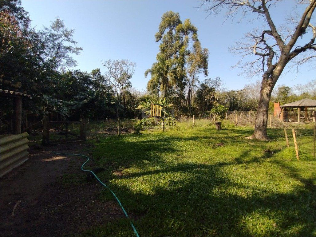 Sítio para Venda - 245m², 4 dormitórios, 10 vagas - Lami