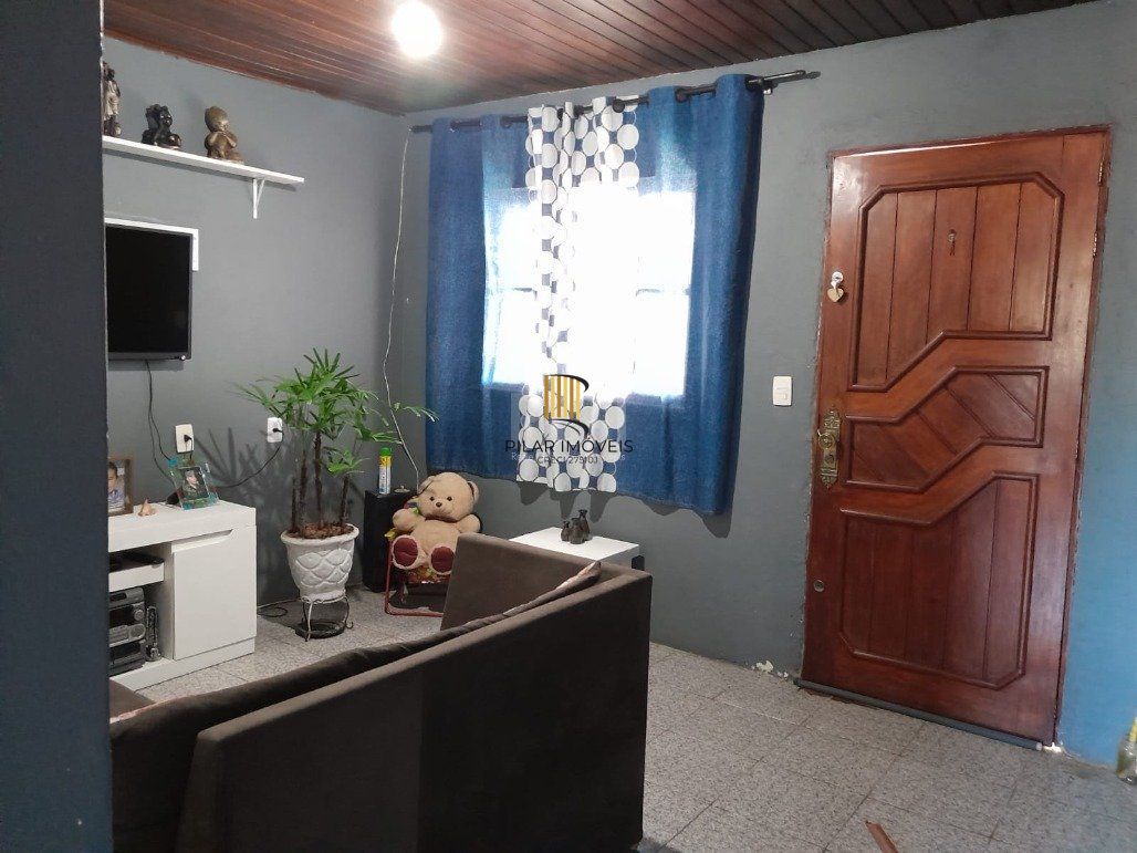 Casa 4 Dormitório(s) Bairro Restinga