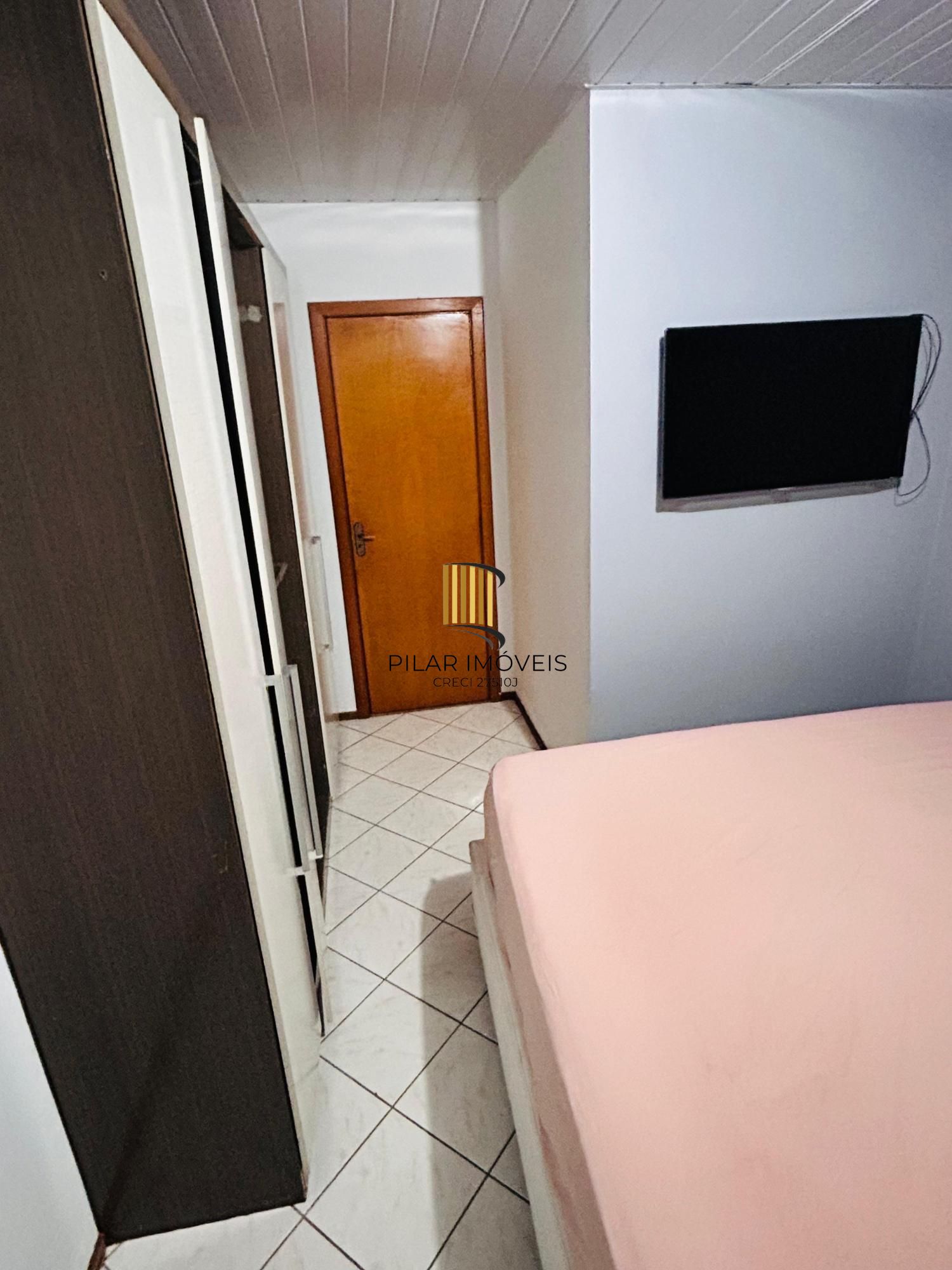 Casa 4 dormitórios no bairro Hípica