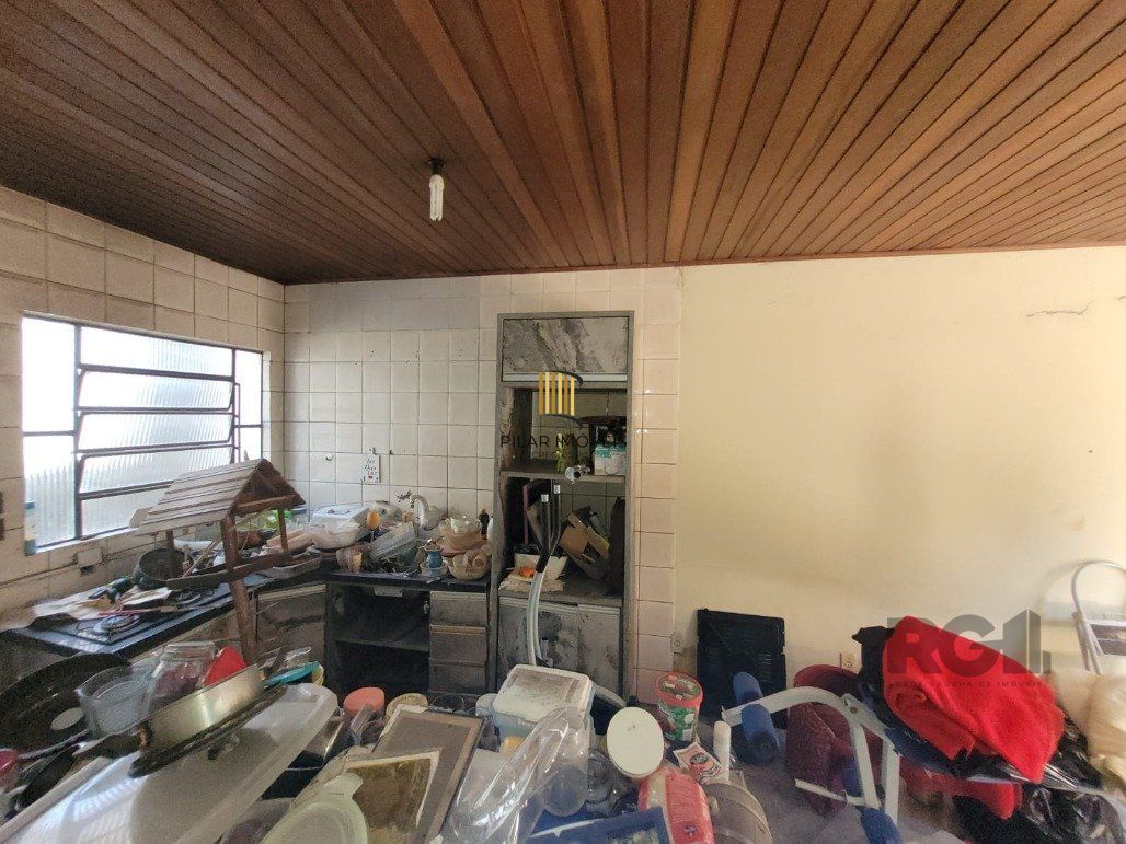 Casa 8 dormitórios no bairro Menino Deus