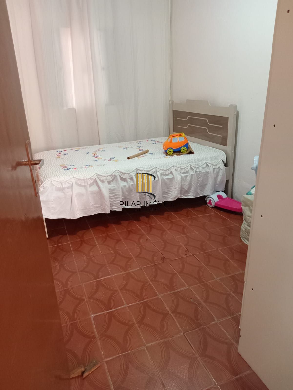 Casa 4 dormitórios no bairro Restinga