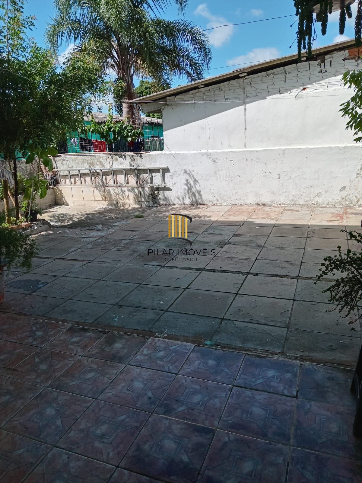 Casa 4 dormitórios no bairro Restinga