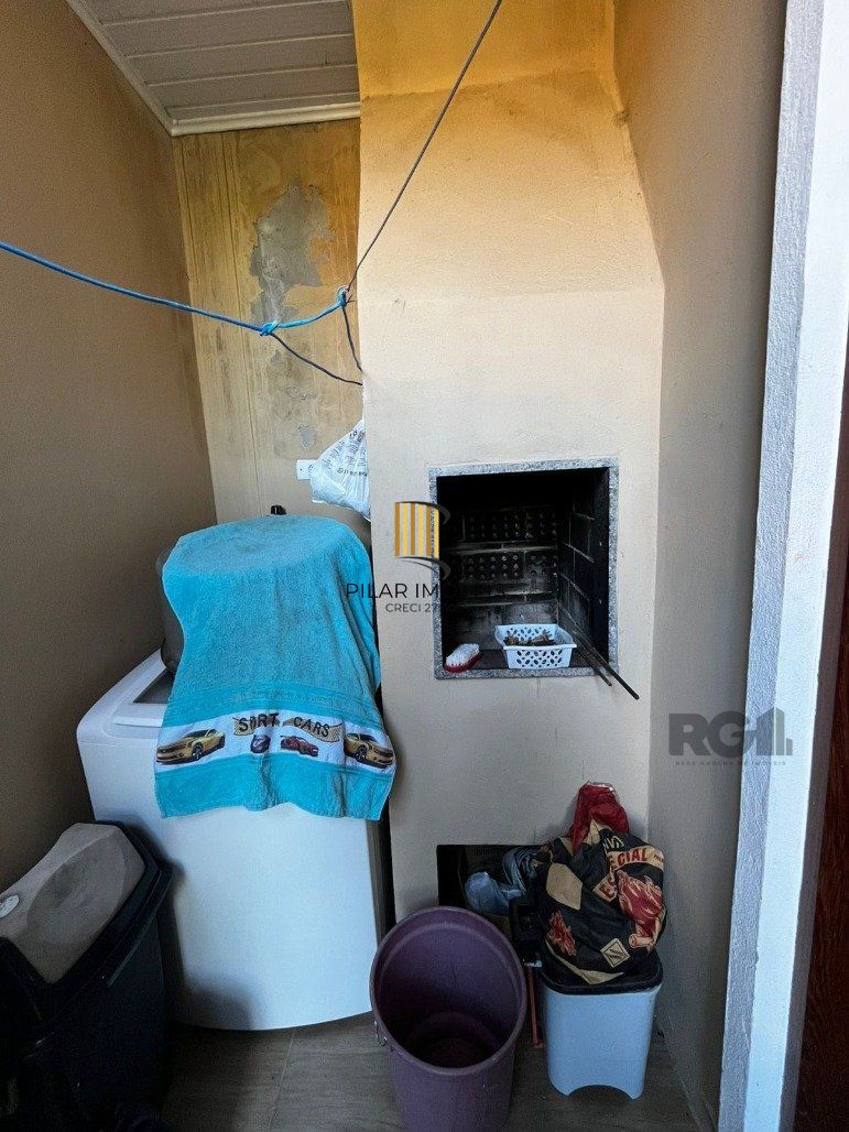 Casa 3 dormitórios no bairro Hípica