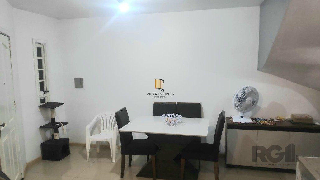 Casa 4 Dormitório(s) Bairro Hípica