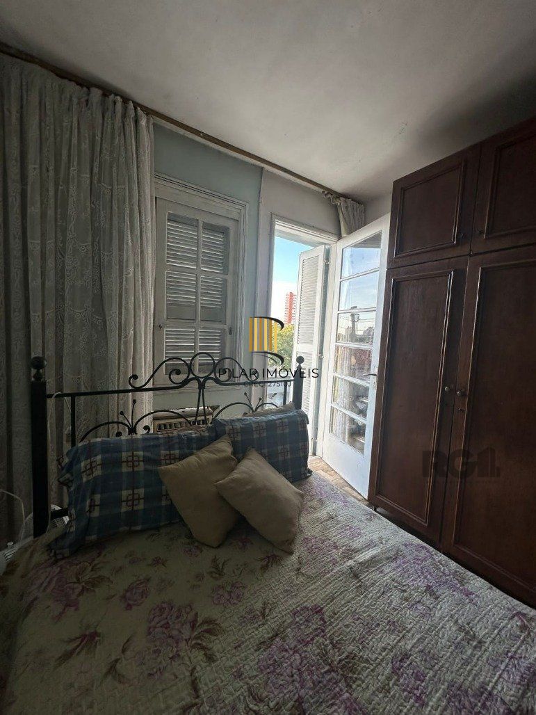 Apartamento 2 dormitórios no bairro Azenha