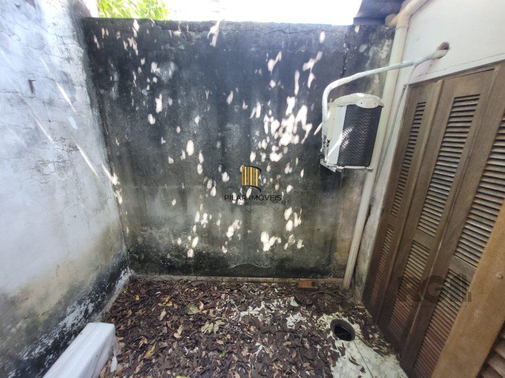 Casa 8 dormitórios no bairro Menino Deus