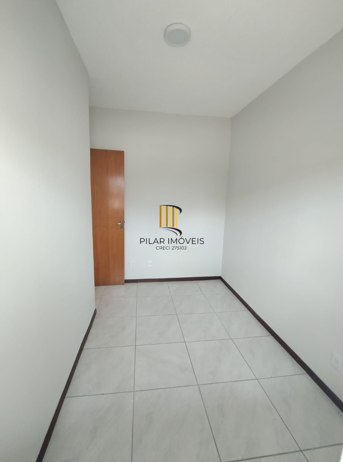 Casa 2 dormitórios no bairro Hípica