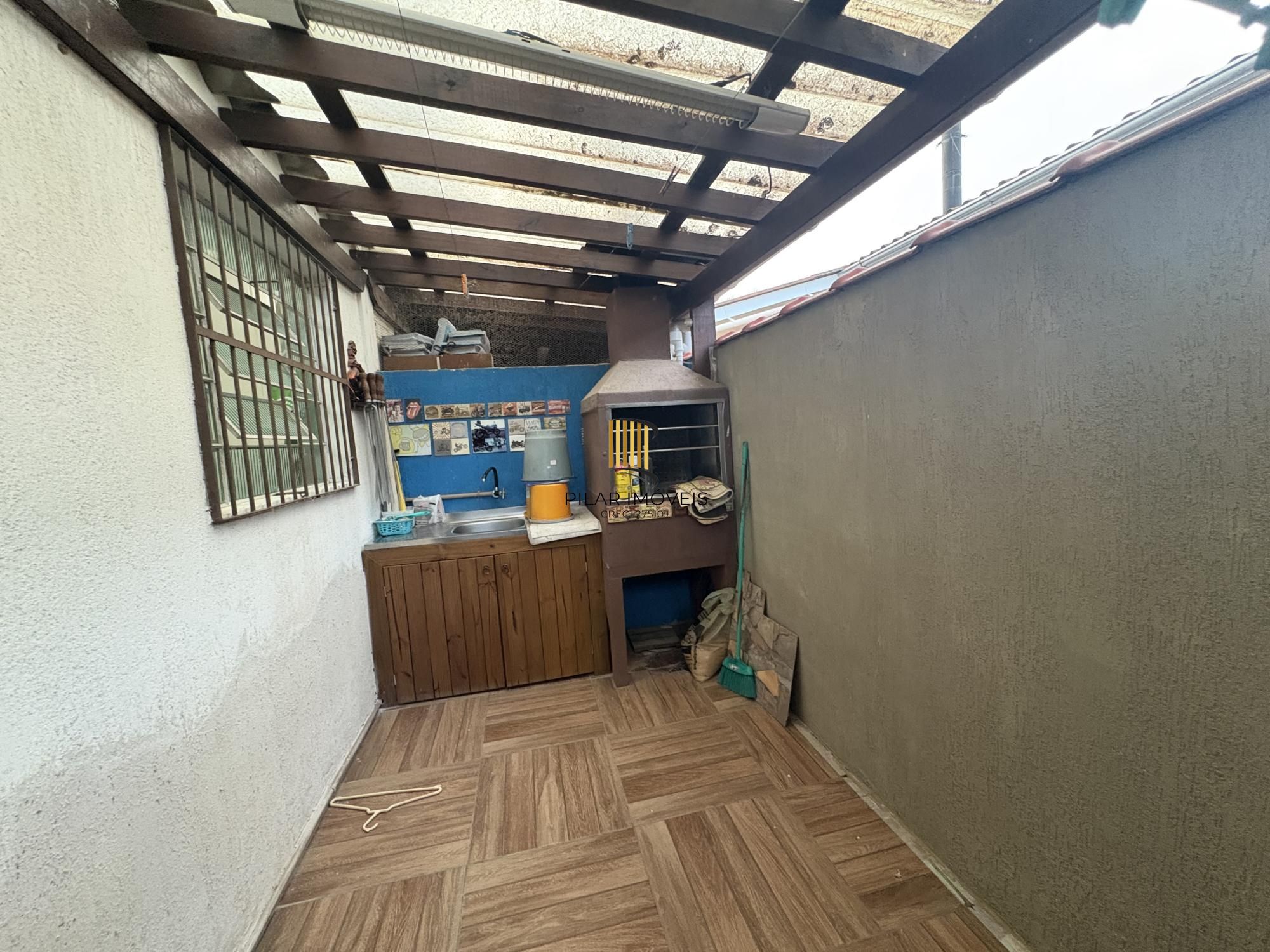 Sobrado 2 dormitórios no bairro Belém Novo