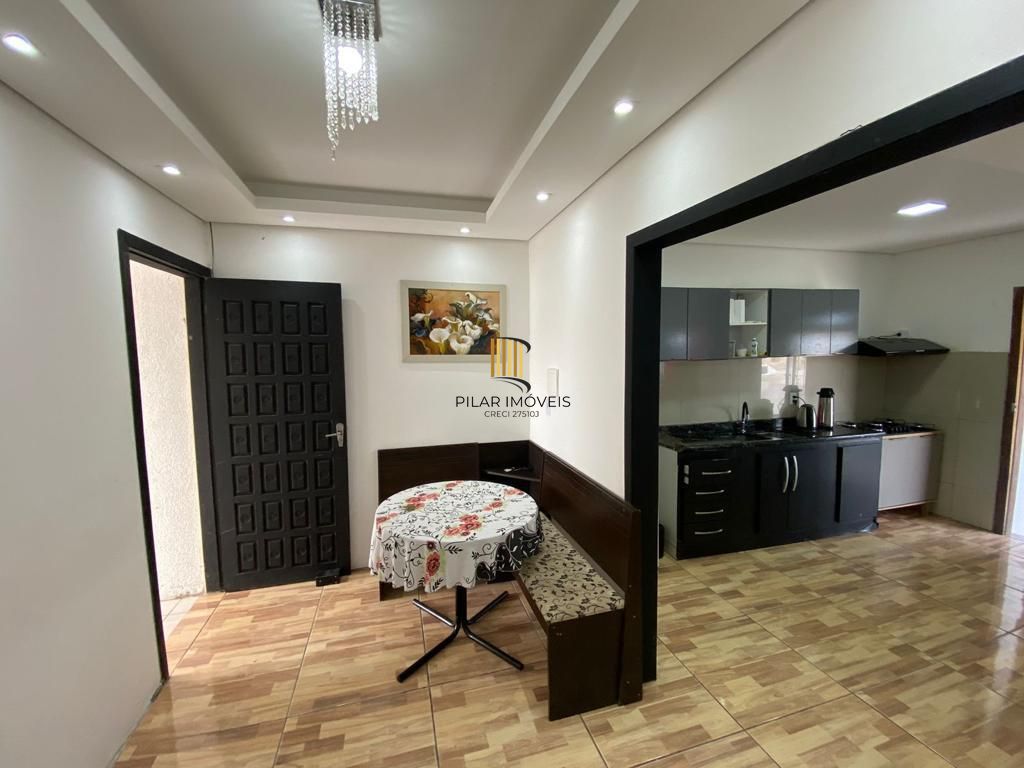 Casa 3 dormitórios no bairro Hípica