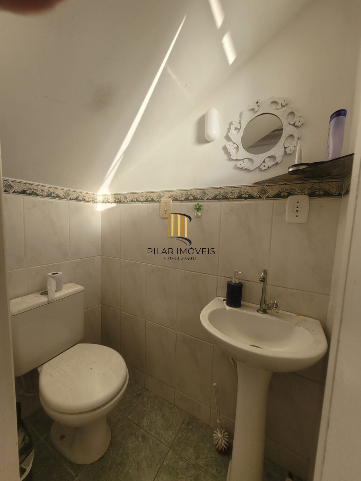 Casa de Condomínio 3 dormitórios no bairro Hípica