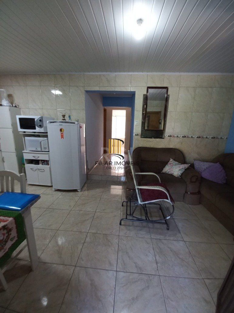 Casa para Venda - 120m², 2 dormitórios, sendo 1 suites, 3 vagas - Hípica