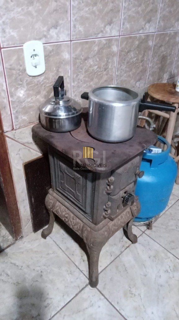 Casa para Venda - 400m², 3 dormitórios, Ponta Grossa