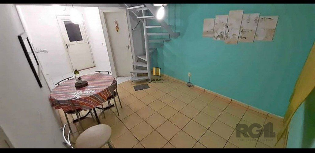 Casa Condominio 2 Dormitório(s) Bairro Restinga