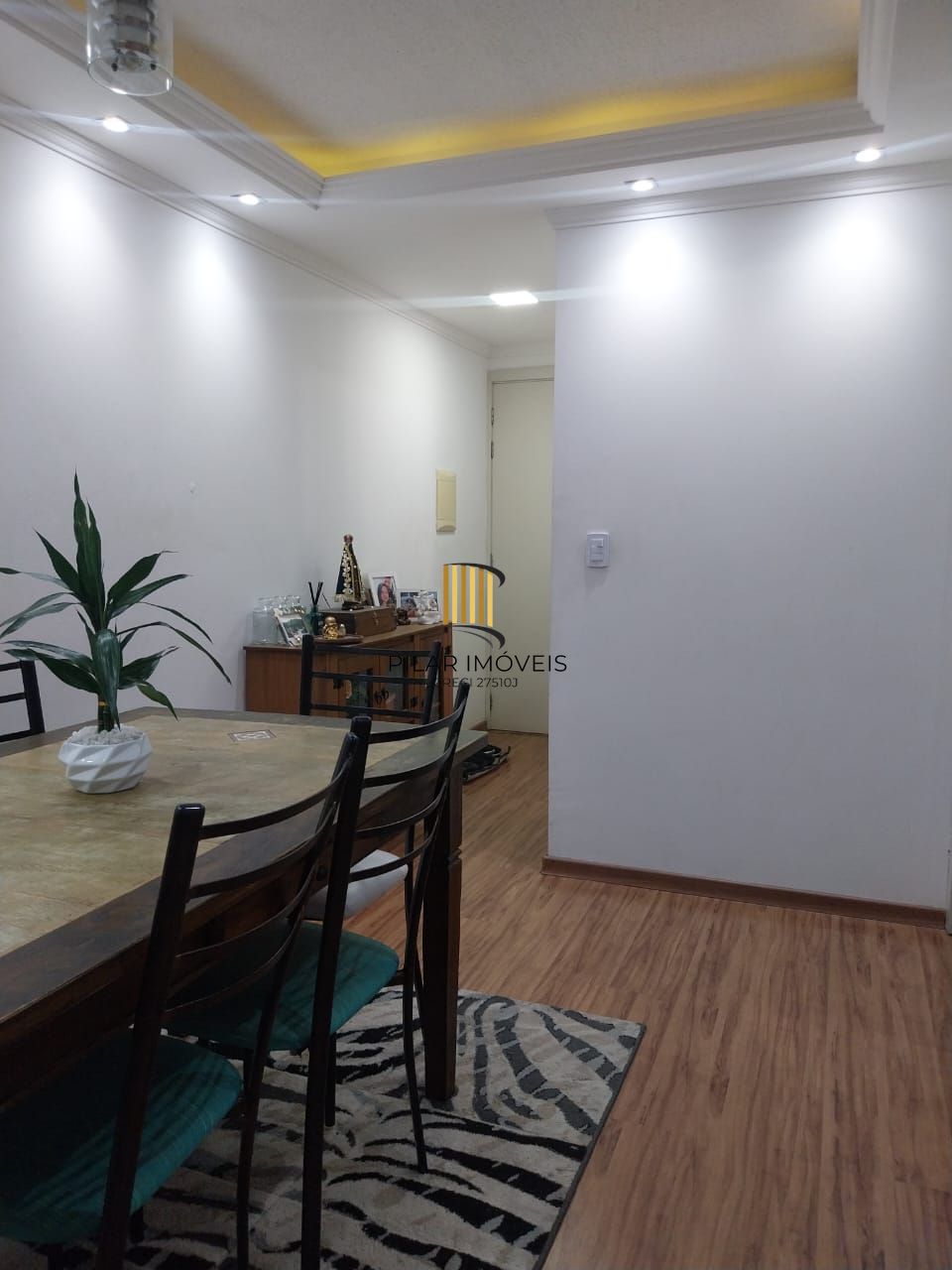 Apartamento 2 dormitórios no bairro Restinga