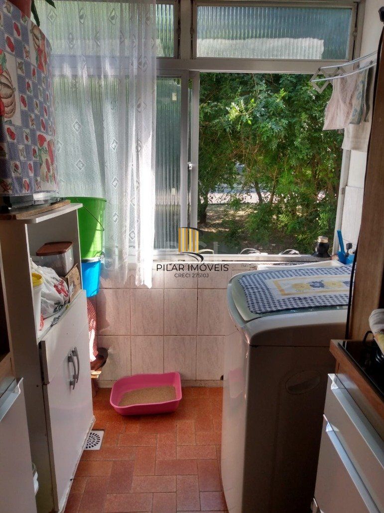 Apartamento para Venda - 48m², 2 dormitórios, 1 vaga - Rubem Berta