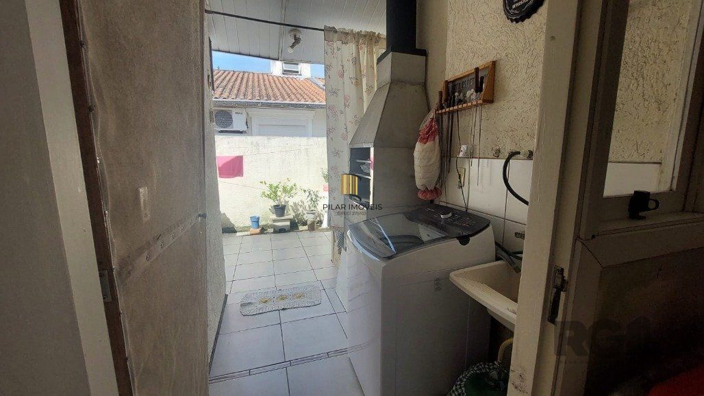 Casa Condominio 2 Dormitório(s) Bairro Hípica