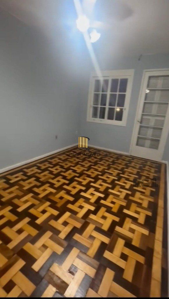 Apartamento 2 dormitórios no bairro Azenha