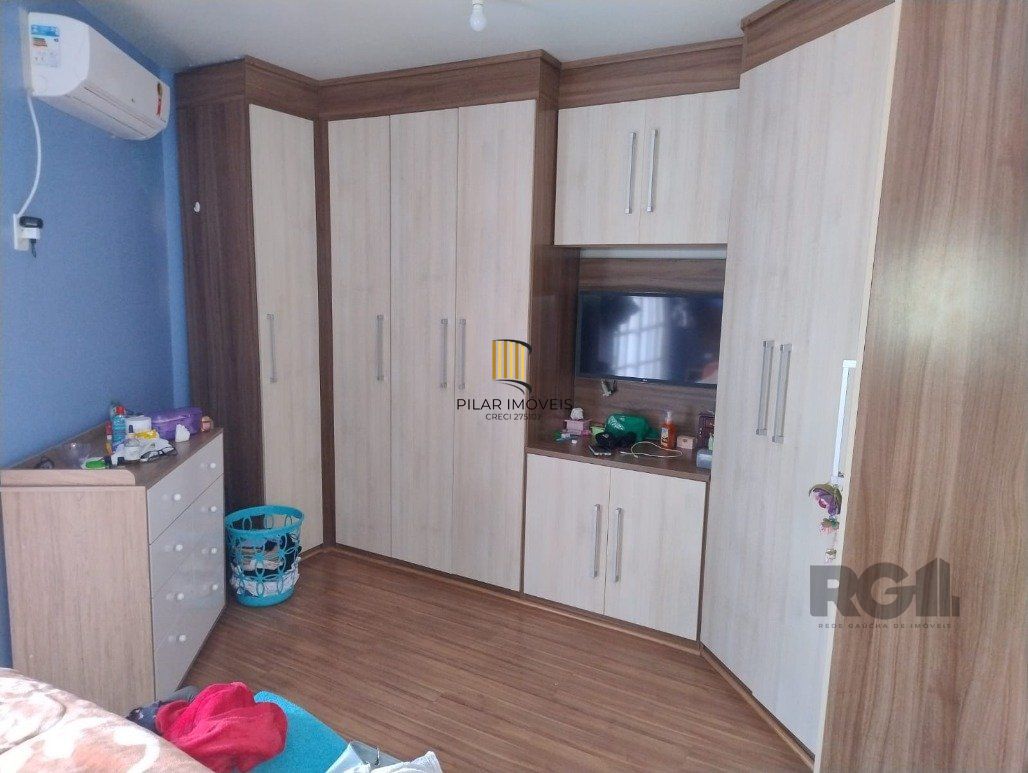 Casa 4 Dormitório(s) Bairro Hípica