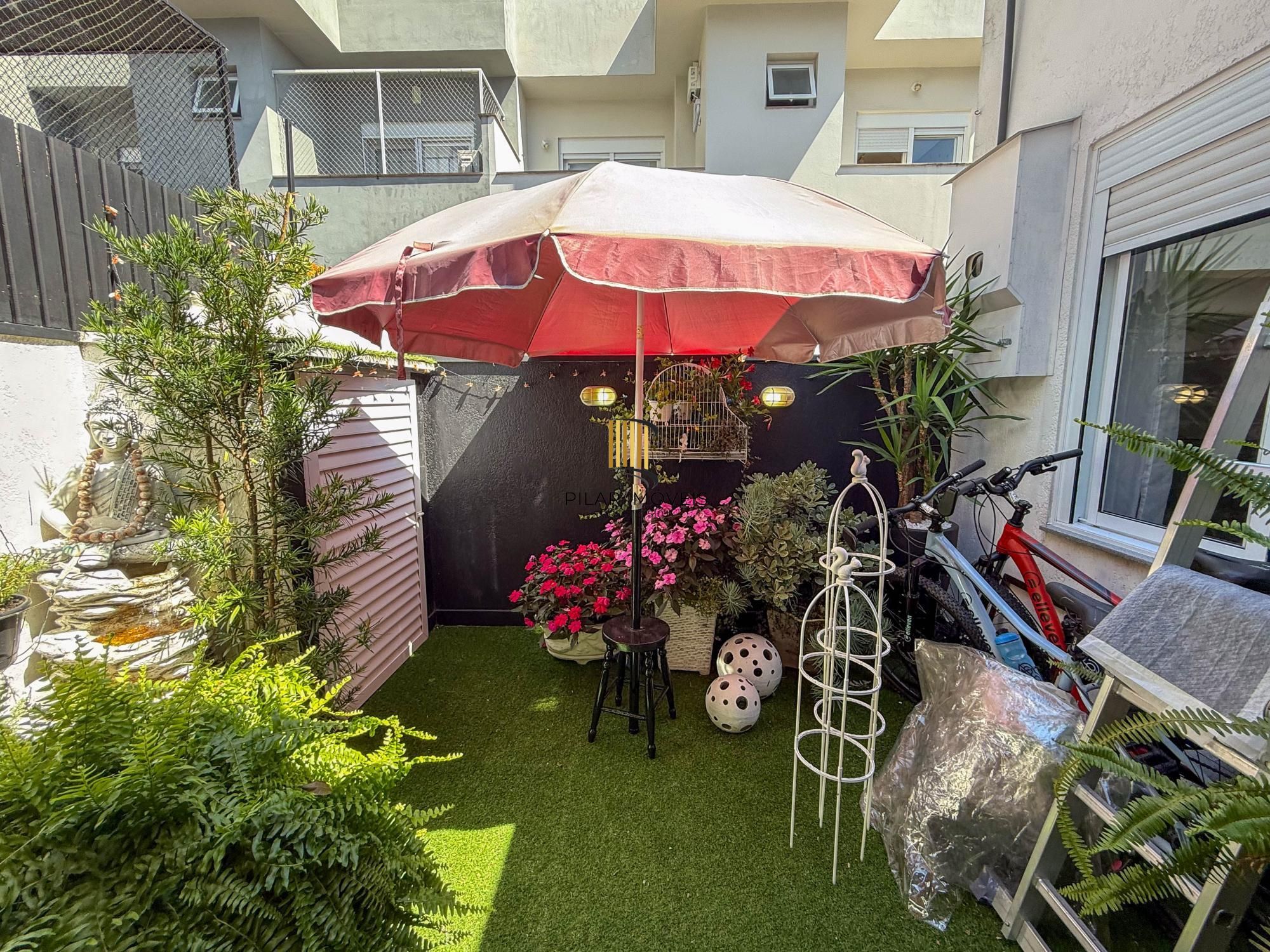 Casa de Condomínio 3 dormitórios no bairro Hípica