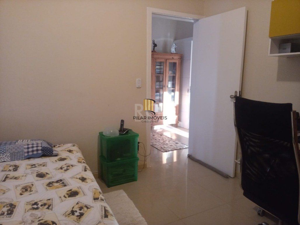 Casa 3 Dormitório(s) Bairro Imperial Parque