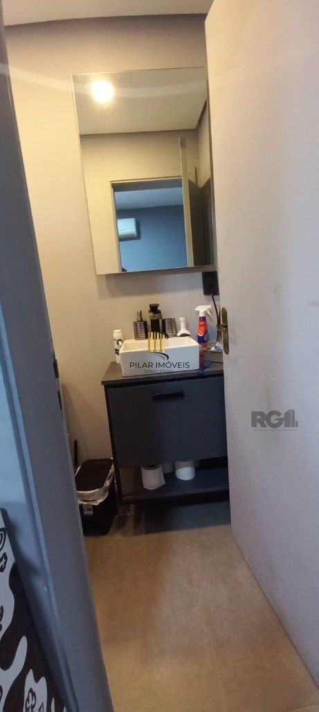 Casa 2 Dormitório(s) Bairro Guarujá