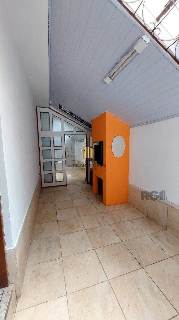 Casa de Condomínio 3 dormitórios no bairro Glória