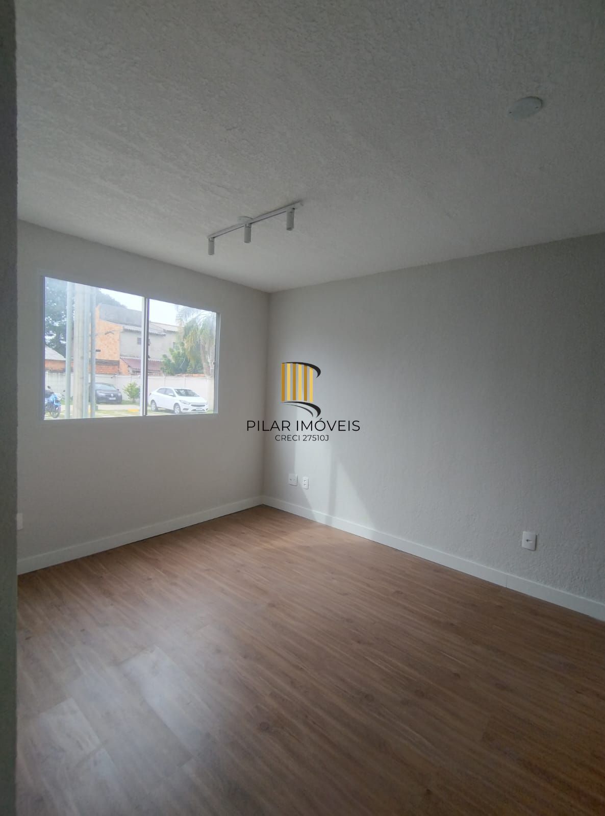 Apartamento 2 dormitórios no bairro Restinga