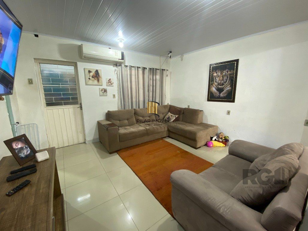 Casa 2 Dormitório(s) Bairro Restinga