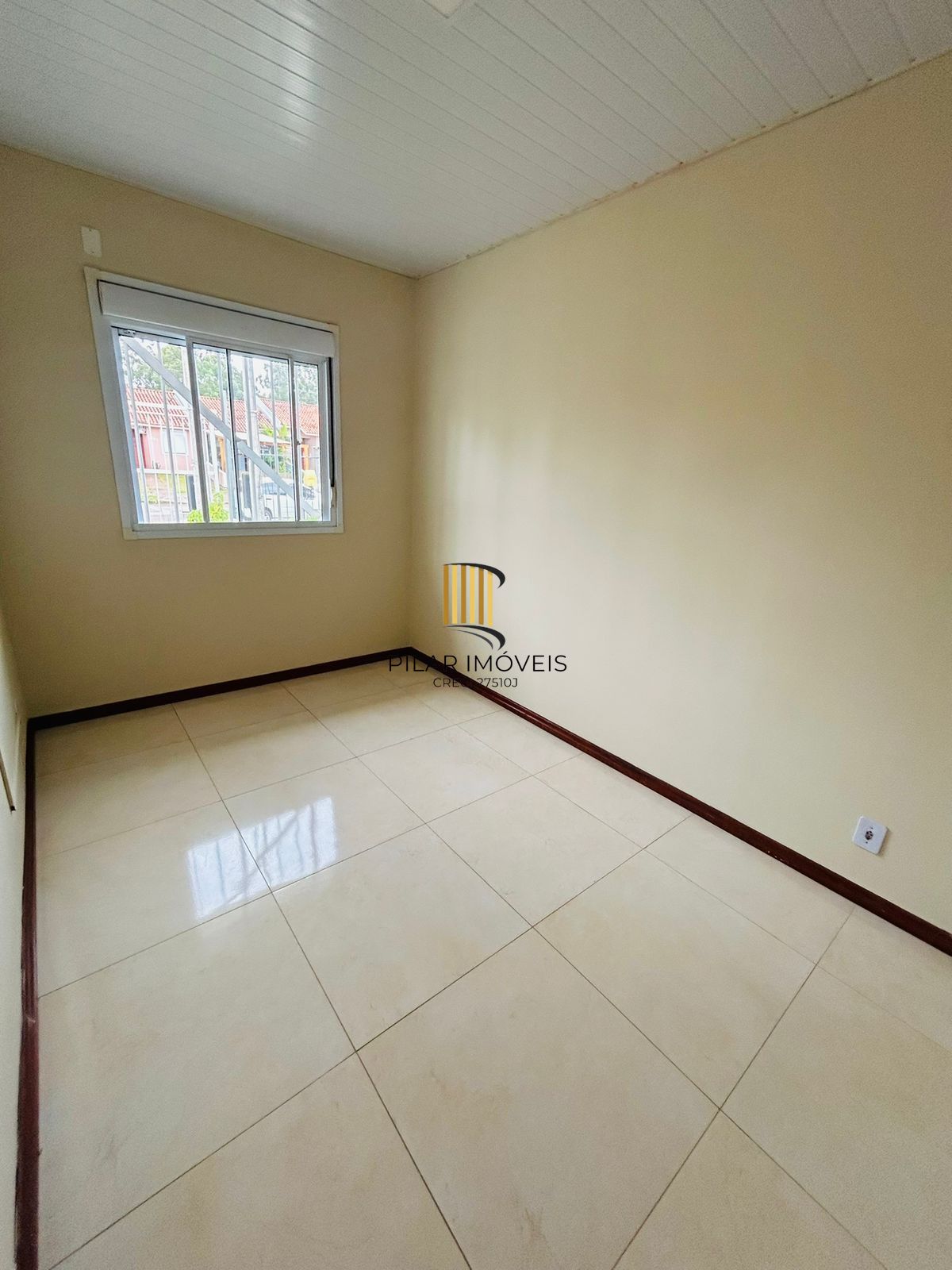 Casa 2 dormitórios no bairro Restinga