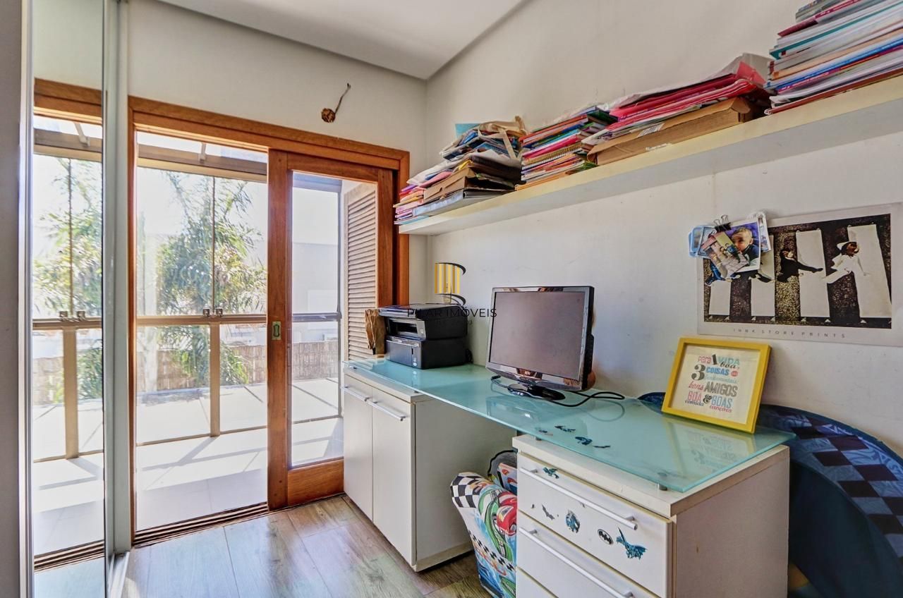 Casa de Condomínio 3 dormitórios no bairro Vila Nova