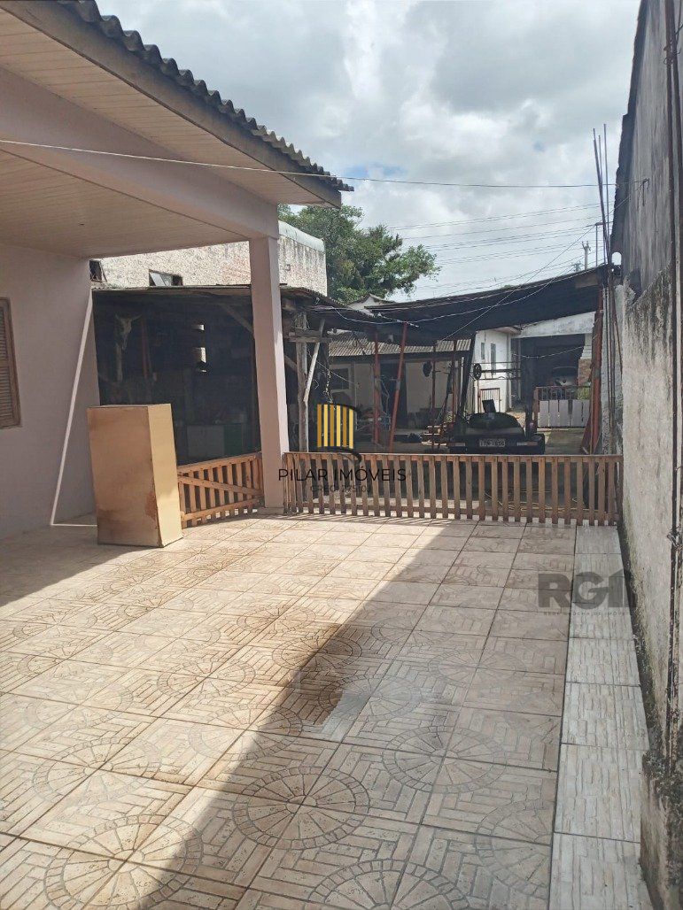 Casa 2 Dormitório(s) Bairro Restinga