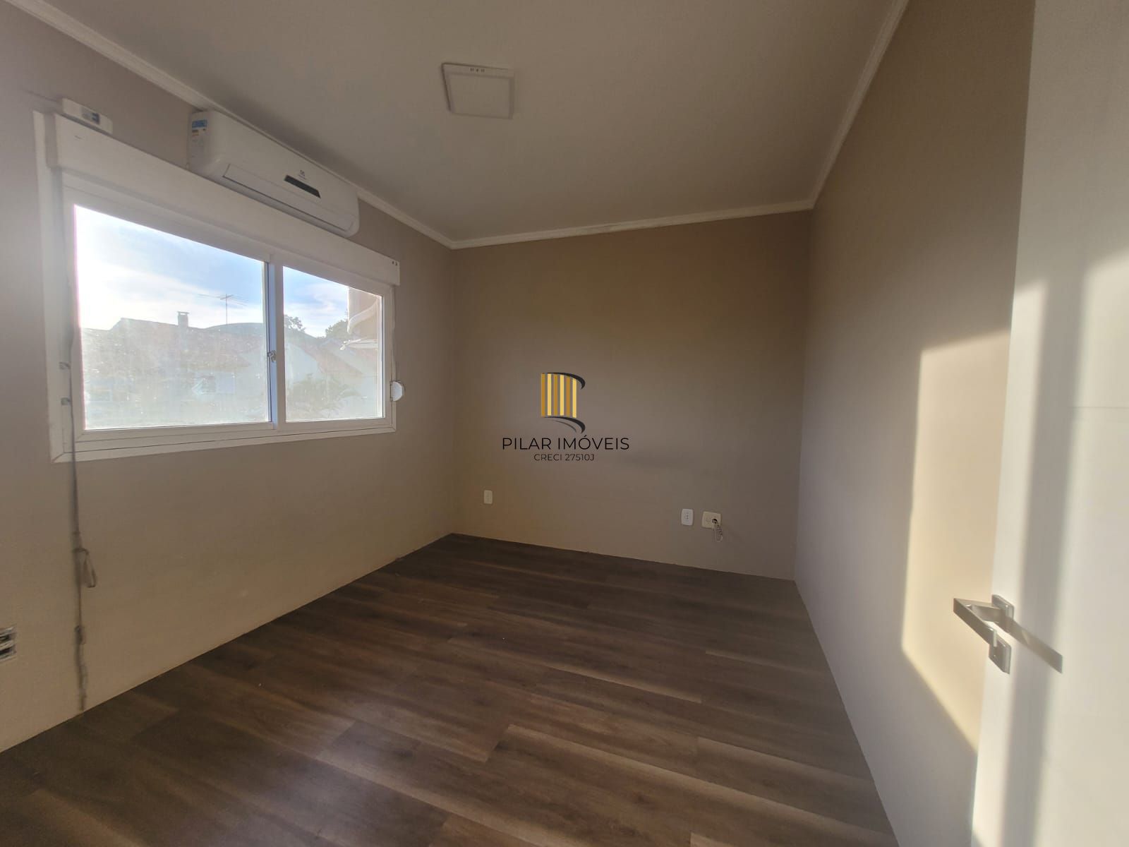 Casa de Condomínio 3 dormitórios no bairro Hípica
