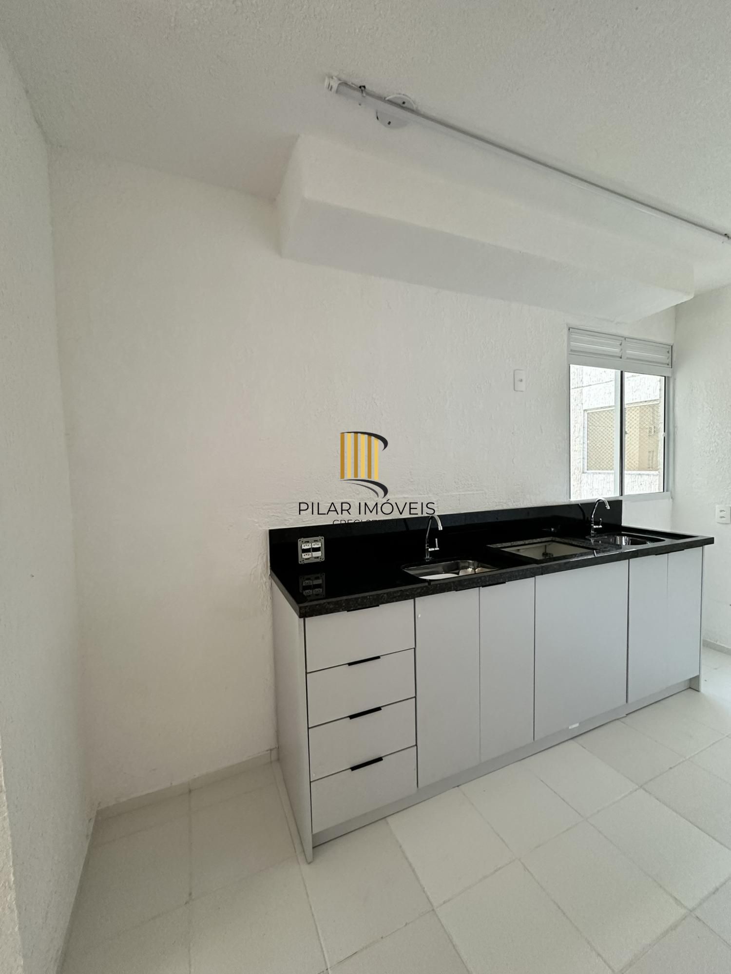 Apartamento 2 dormitórios no bairro Restinga