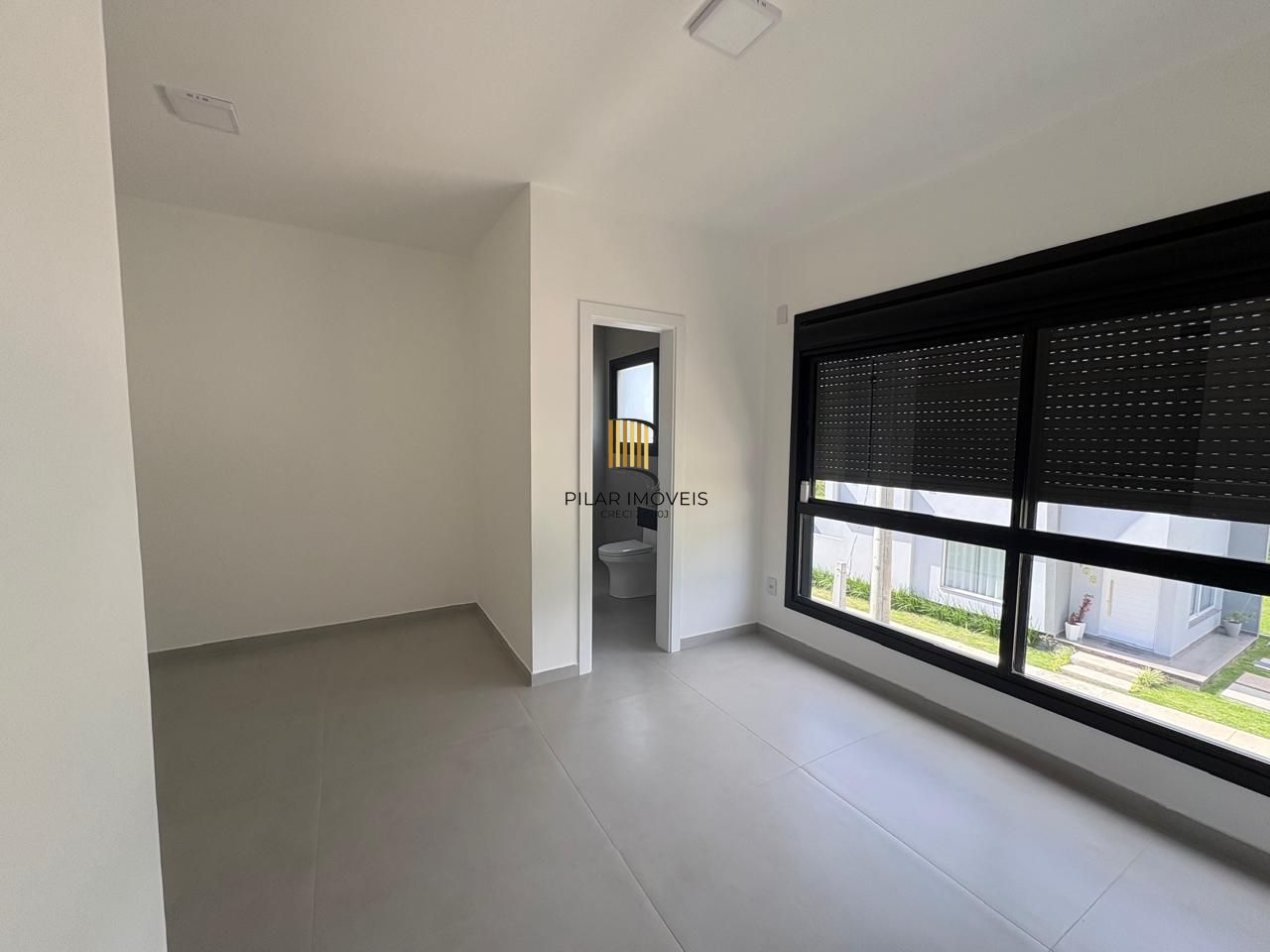 Casa de Condomínio 3 dormitórios no bairro Vila Nova