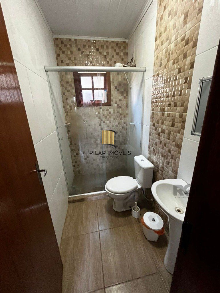 Casa 3 dormitórios no bairro Hípica