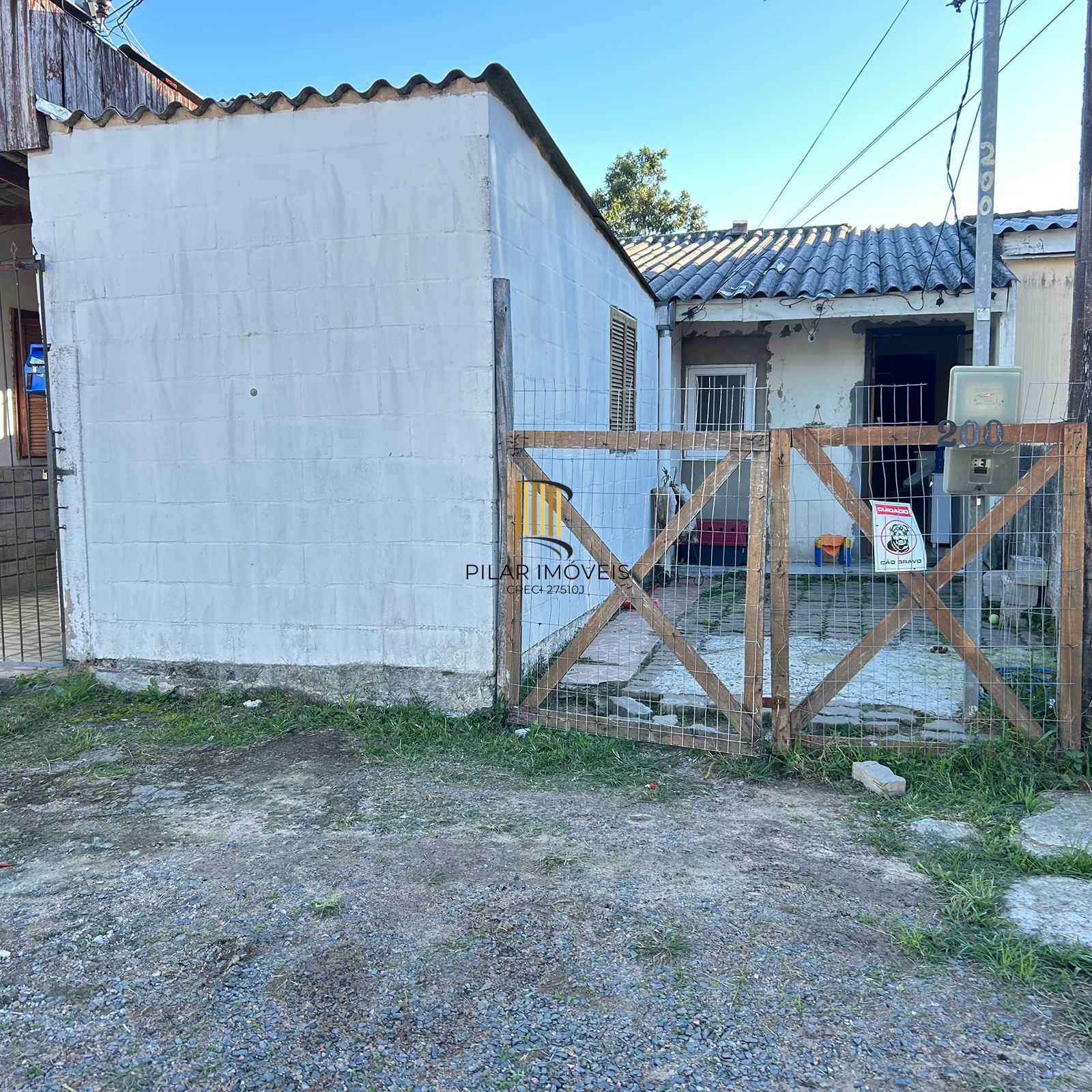 Casa 2 dormitórios no bairro Hípica