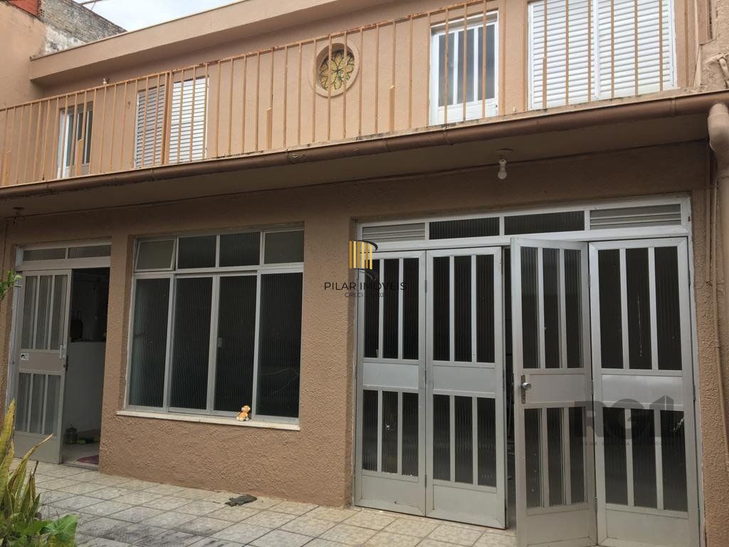 Casa 3 Dormitório(s) Bairro Nonoai