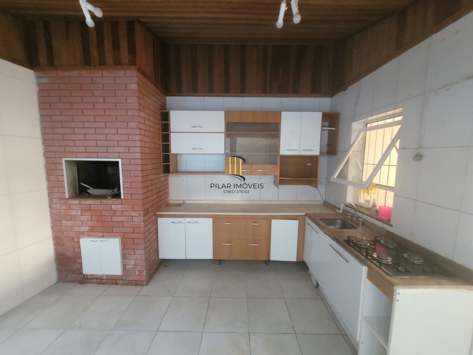Casa de Condomínio 3 dormitórios no bairro Hípica