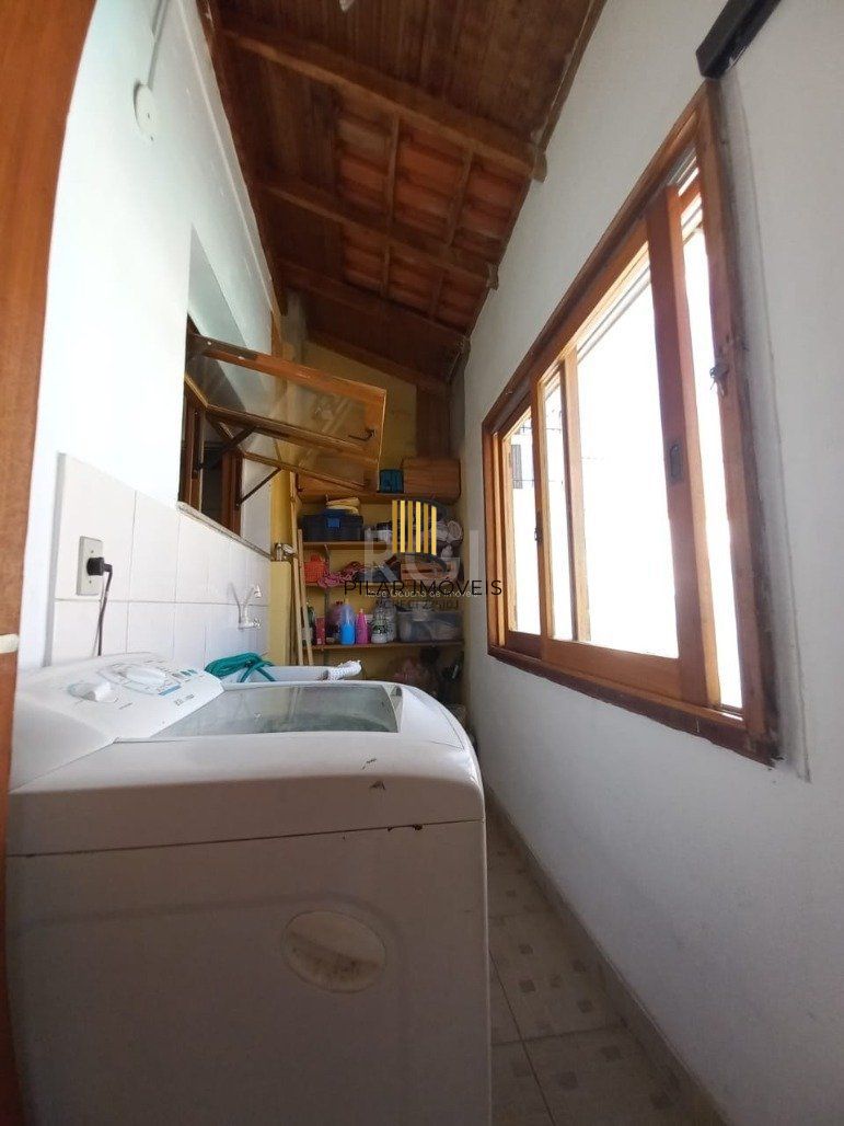 Casa 4 Dormitório(s) Bairro Espirito Santo