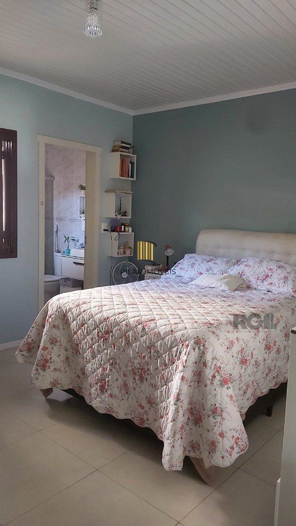 Casa 4 Dormitório(s) Bairro Torres